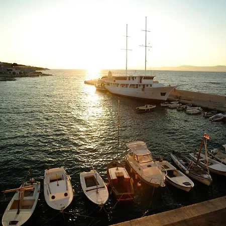 Vrilo - Adults Only Postira